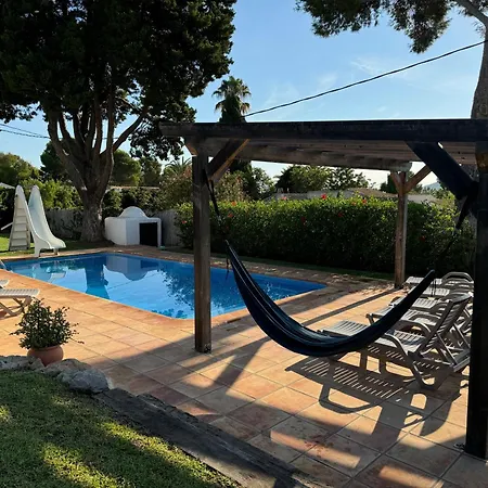 Vila House El Cipres *
