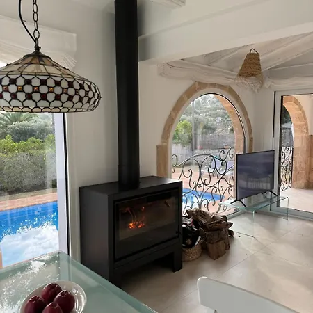 House Tosalet Villa