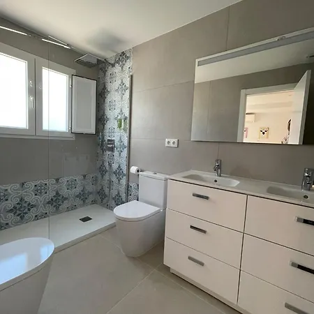 Villa House Tosalet